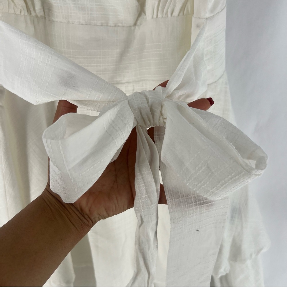 SRV x FTF Blanca Tie Front Flowy Romper Tiered Shorts Surplice‎ Neckline Woven - Picture 4 of 16
